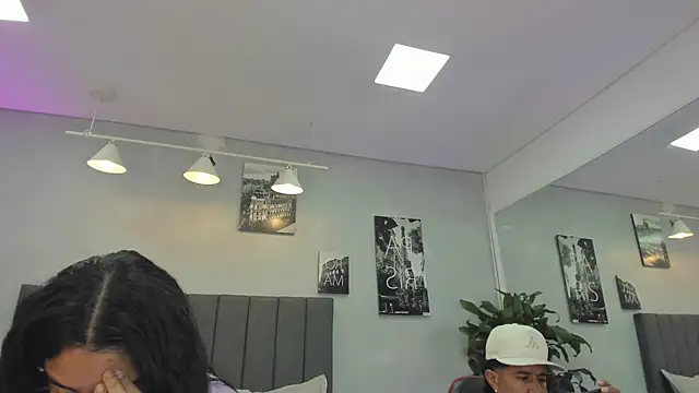 violet and myers online show from 11/05/25, 11:32