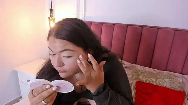 Tessa Sinclaire online show from 01/07/26, 08:11