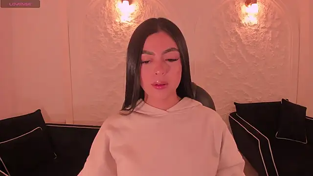 NataliaGaret online show from 11/17/25, 05:13