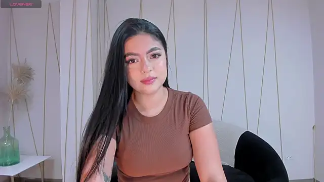 Snapshot of NataliaGaret chatting on 05/16/26, 06:50 NataliaGaret online show from 05/16/26, 06:50