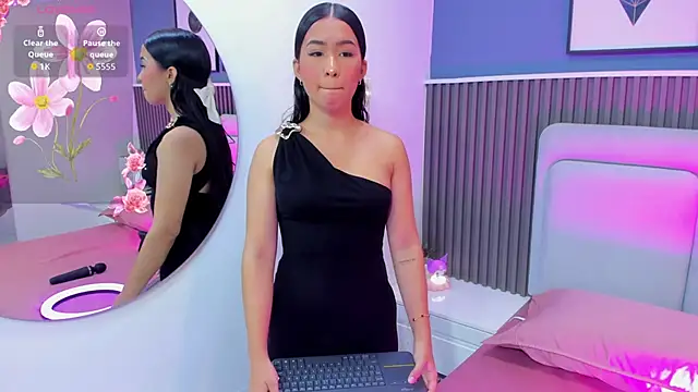 Snapshot of lily__star chatting on 11/20/25, 03:18 lily star online show from 11/20/25, 03:18