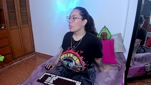 Ashley Monroe online show from 03/17/26, 07:39