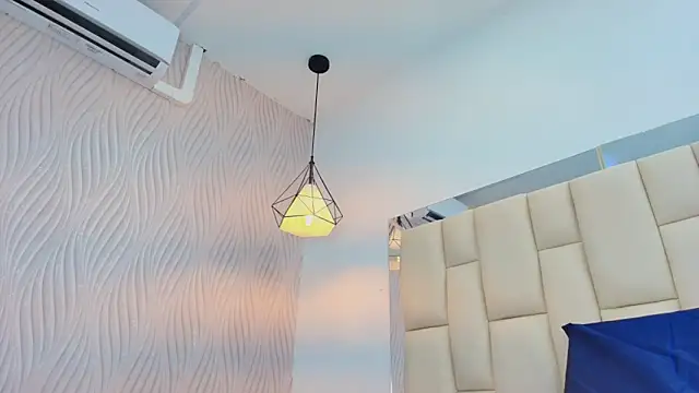 Vero Temptation online show from 11/24/25, 12:05