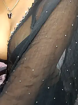 Snapshot of Slim_Noor chatting on 11/25/25, 02:44 Slim Noor online show from 11/25/25, 02:44