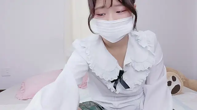 Snapshot of Mio_781 chatting on 09/24/25, 05:44 Mio 781 online show from 09/24/25, 05:44