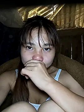 Snapshot of EllyBaby20 chatting on 09/28/25, 03:45 EllyBaby20 online show from 09/28/25, 03:45