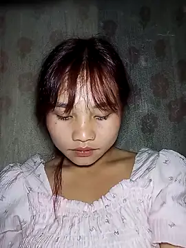 Snapshot of EllyBaby20 chatting on 10/02/25, 01:51 EllyBaby20 online show from 10/02/25, 01:51