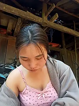 EllyBaby20 online show from 04/13/26, 03:12