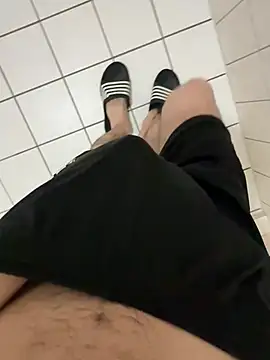 Dicksxd online show from 04/05/26, 07:38