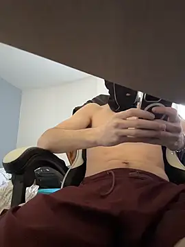 Snapshot of tok_lo24 chatting on 02/22/26, 11:42 tok lo24 online show from 02/22/26, 11:42