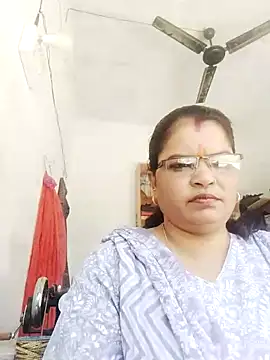 Snapshot of Bhavna_hot chatting on 02/17/26, 07:27 Bhavna hot online show from 02/17/26, 07:27