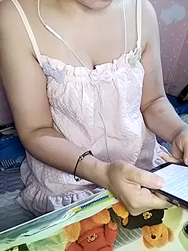 Snapshot of Kuncute chatting on 09/11/25, 10:59 Kuncute online show from 09/11/25, 10:59