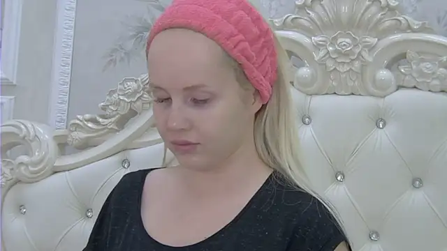 EllieFrosty  online show from 03/05/26, 09:55