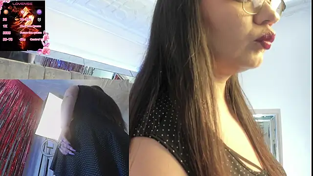 Snapshot of MaryCalypso chatting on 09/10/25, 02:17 MaryCalypso online show from 09/10/25, 02:17