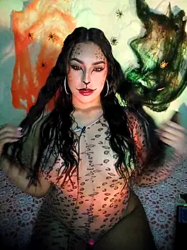 Snapshot of Linda_Saenz_ chatting on 10/15/25, 03:06 Linda Saenz online show from 10/15/25, 03:06