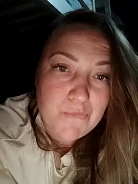 Snapshot of Kiss_Eva chatting on 10/08/25, 09:01 Kiss Eva online show from 10/08/25, 09:01