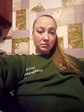 Kiss Eva online show from 04/11/26, 04:55