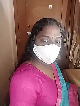 Snapshot of Megha_21 chatting on 09/11/25, 07:47 Megha 21 online show from 09/11/25, 07:47