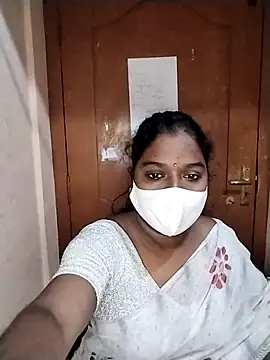 Snapshot of Megha_21 chatting on 09/21/25, 06:09 Megha 21 online show from 09/21/25, 06:09