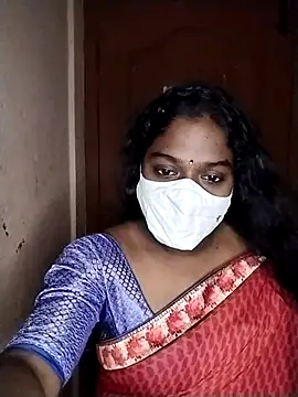 Snapshot of Megha_21 chatting on 10/20/25, 07:58 Megha 21 online show from 10/20/25, 07:58