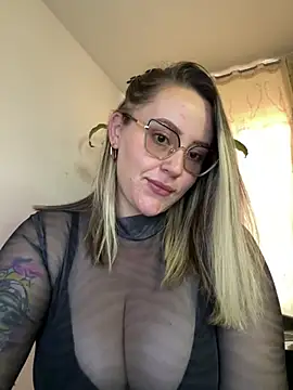 CurvyLust x online show from 04/16/26, 01:12