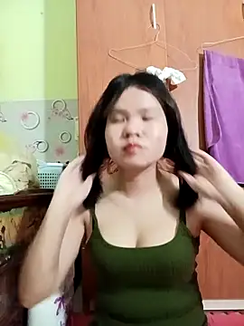 emyeuhss online show from 10/21/25, 01:56