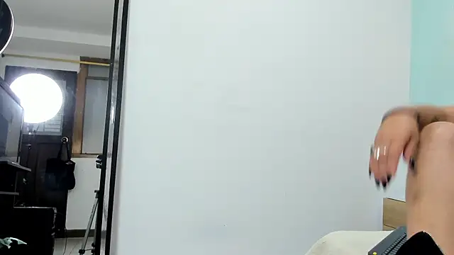 Marianee Rousse online show from 11/30/25, 08:24