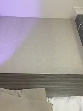 Snapshot of MiilaBlake chatting on 11/23/25, 08:08 MiilaBlake online show from 11/23/25, 08:08