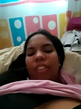 Snapshot of CloeeHills_ chatting on 10/15/25, 02:50 CloeeHills online show from 10/15/25, 02:50
