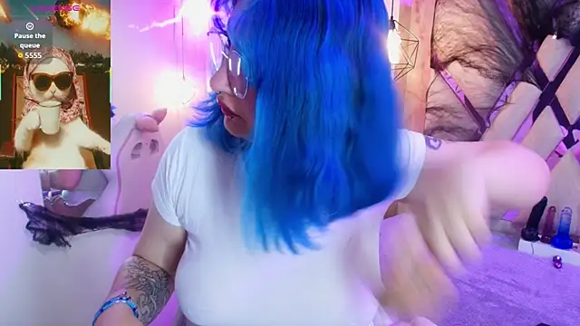 Snapshot of Lilith_curvy chatting on 11/04/25, 07:13 Lilith curvy online show from 11/04/25, 07:13