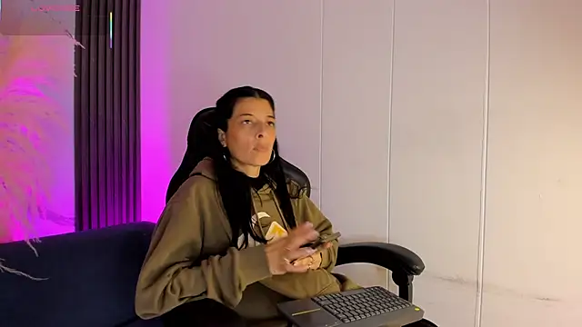 ShaunaDream online show from 02/22/26, 04:57