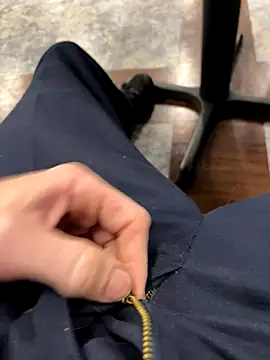 Snapshot of 66Retro99 chatting on 09/17/25, 09:49 66Retro99 online show from 09/17/25, 09:49