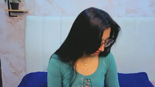 VioletxBloom online show from 11/12/25, 07:46