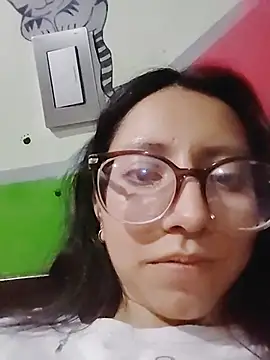 VioletxBloom online show from 12/16/25, 05:56