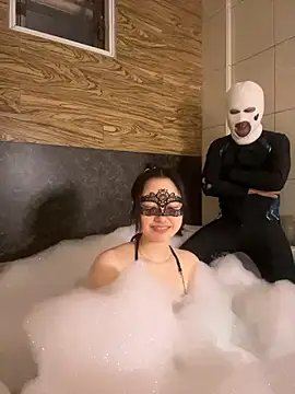 NENEandOJI online show from 03/29/26, 10:48