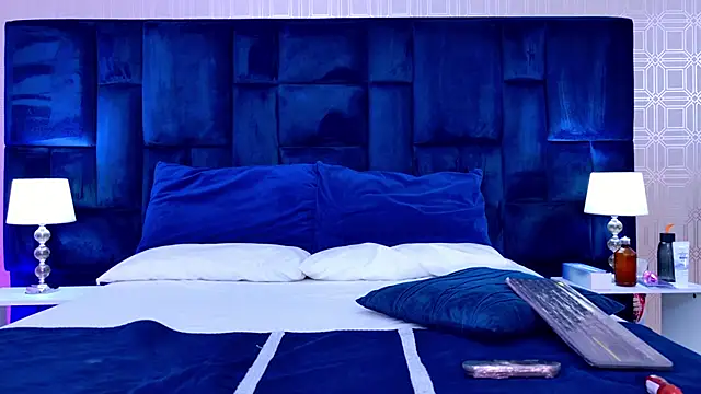 Snapshot of Samanta_Isel chatting on 11/24/25, 03:06 Samanta Isel online show from 11/24/25, 03:06