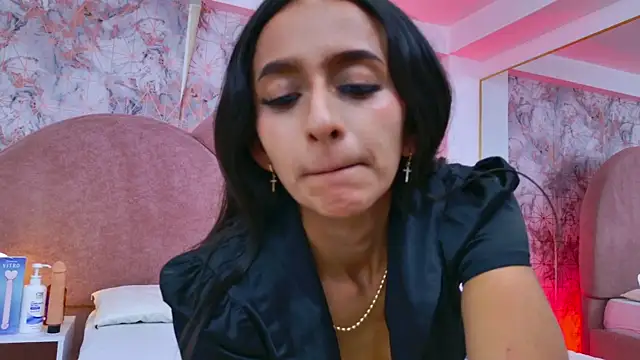 Snapshot of Samanta_Isel chatting on 01/10/26, 12:01 Samanta Isel online show from 01/10/26, 12:01