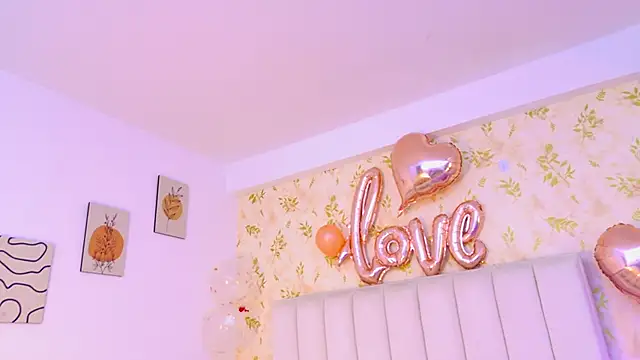 Snapshot of Samanta_Isel chatting on 02/12/26, 03:12 Samanta Isel online show from 02/12/26, 03:12