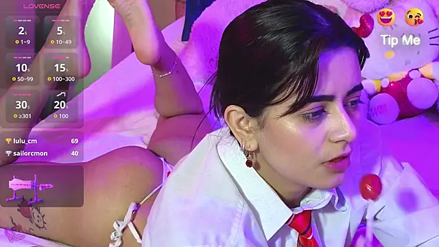 Snapshot of bella_thixx chatting on 11/07/25, 04:01 bella thixx online show from 11/07/25, 04:01