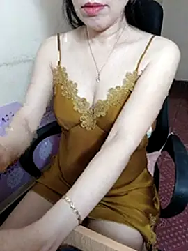 Snapshot of Moona_heny chatting on 04/14/26, 11:44 Moona heny online show from 04/14/26, 11:44