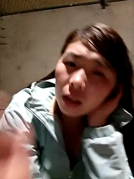 quynhkoolbae online show from 11/26/25, 01:01