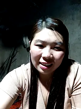 quynhkoolbae online show from 12/05/25, 01:31