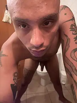 IskanderDemian online show from 10/18/25, 08:42