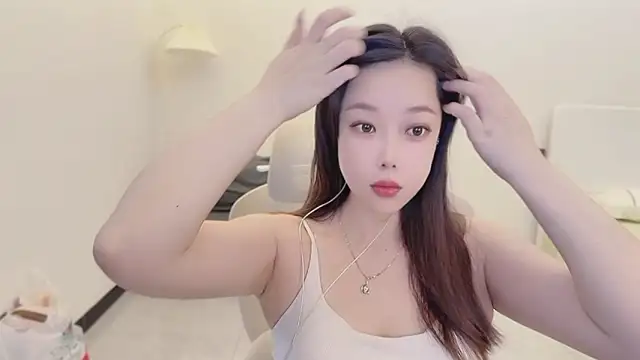 Snapshot of Maymay_ chatting on 11/11/25, 02:39 Maymay online show from 11/11/25, 02:39