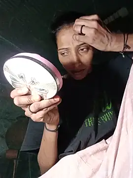 Snapshot of Pinki_thakur_1 chatting on 06/06/26, 06:56 Pinki thakur 1 online show from 06/06/26, 06:56