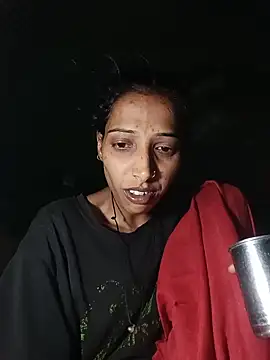 Snapshot of Pinki_thakur_1 chatting on 06/12/26, 06:51 Pinki thakur 1 online show from 06/12/26, 06:51
