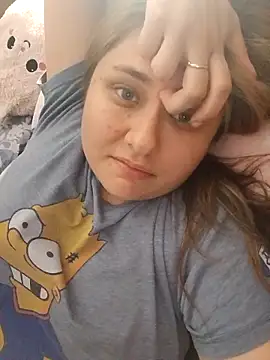 Snapshot of ivorywhisper chatting on 09/17/25, 06:42 ivorywhisper online show from 09/17/25, 06:42