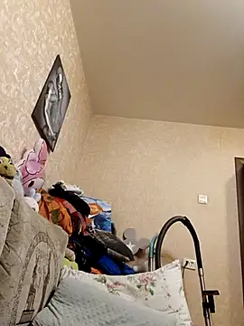 Snapshot of ivorywhisper chatting on 09/21/25, 05:36 ivorywhisper online show from 09/21/25, 05:36