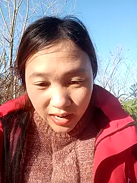 miumiu 00 online show from 11/29/25, 08:39