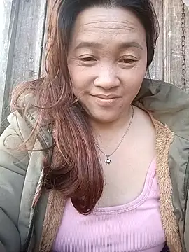 miumiu 00 online show from 12/19/25, 02:29